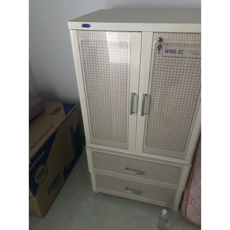 Tủ nhựa duy Tân treo cao cấp chính hãng