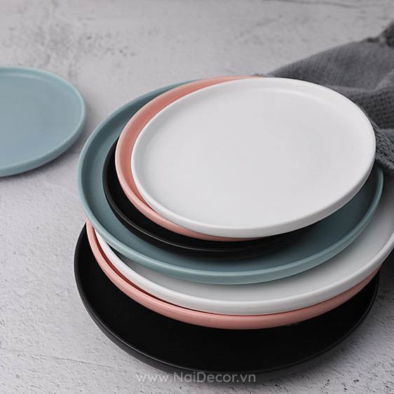 Đĩa sứ trang trí chụp ảnh phong cách châu Âu