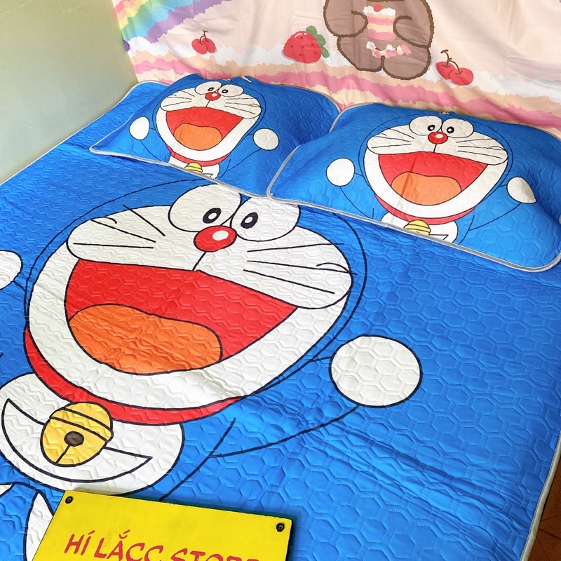 Chiếu điều hoà cao su non doremon