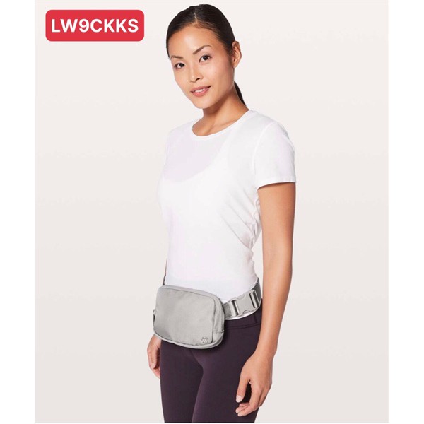 Túi chéo Lulu LW9C