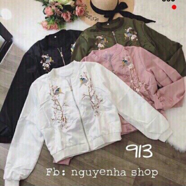 Áo bomber thêu hoa