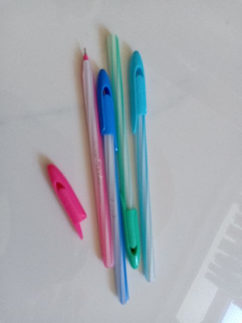 Bút bi TL-090 mực xanh 4 cây/túi