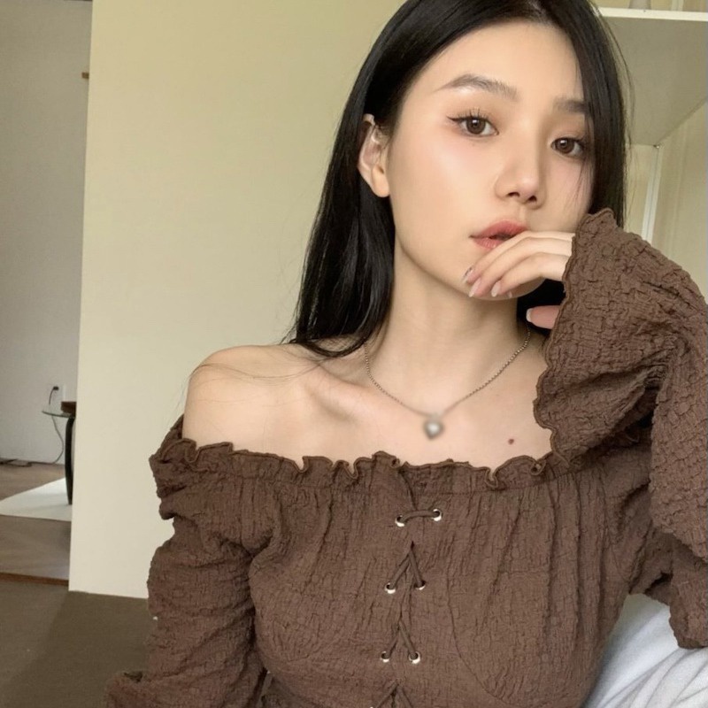 Áo Croptop Trễ Vai Tay Dài Màu Trơn Dáng Ôm Thiết Kế Dây Đan Chéo Thời Trang Hàn Quốc Quyến Rũ Cho Nữ