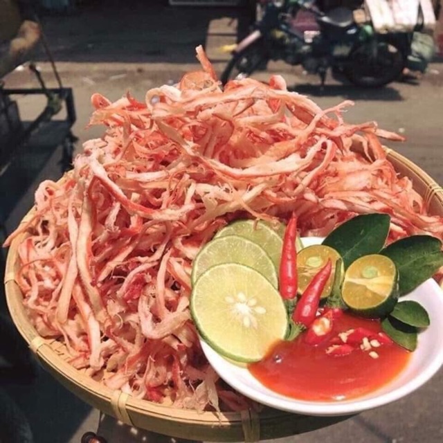 Mực xé sợi hấp nước dừa đóng hũ pet 300gr | BigBuy360 - bigbuy360.vn