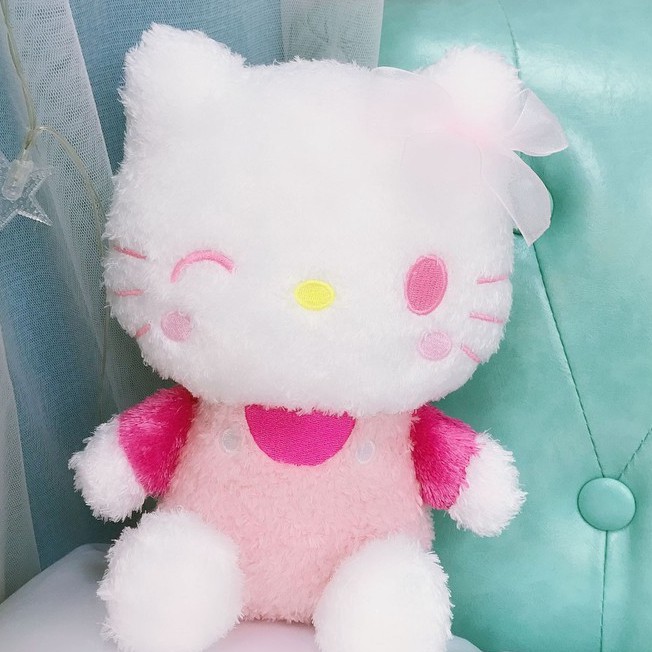 Thú nhồi bông mèo Hello Kitty