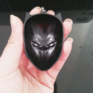 Móc khóa báo đen Black Panther