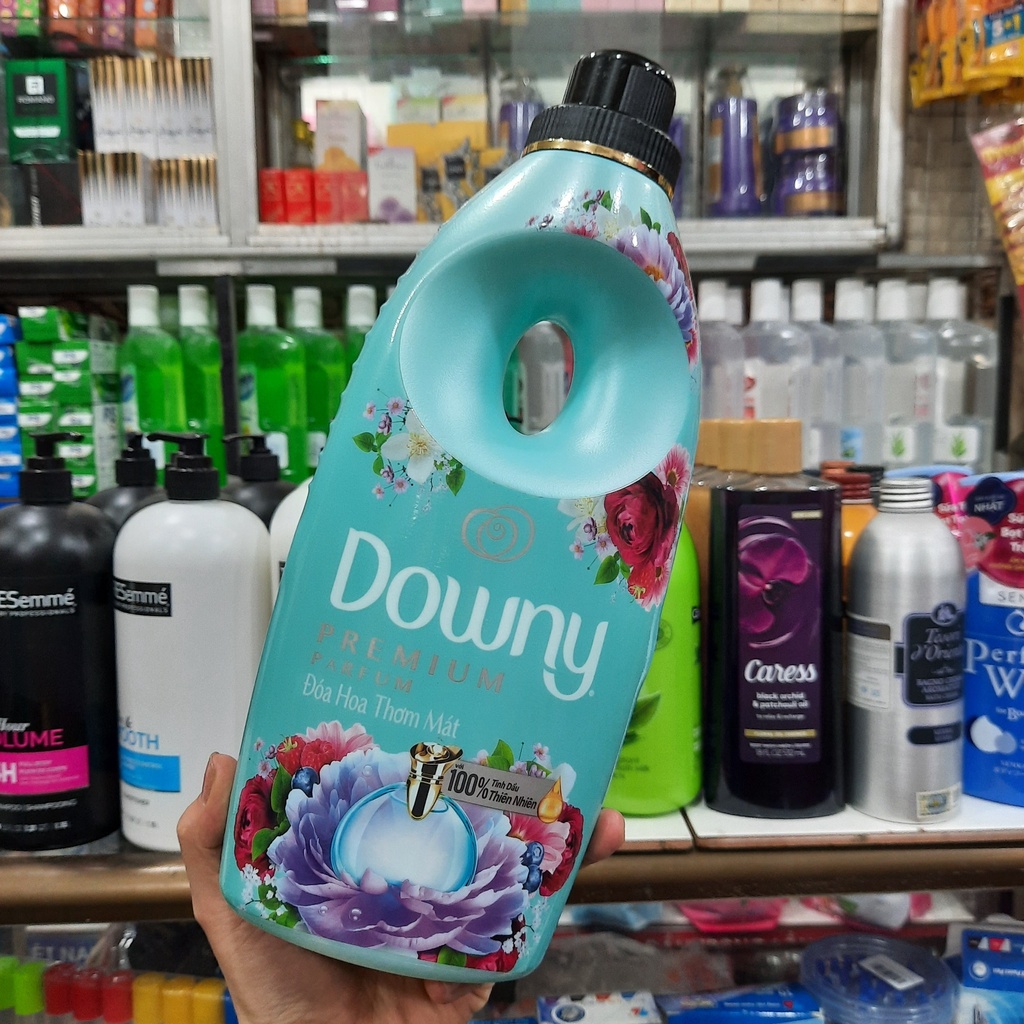 Nước xả vải Downy Đóa hoa thơm mát chai 800ml