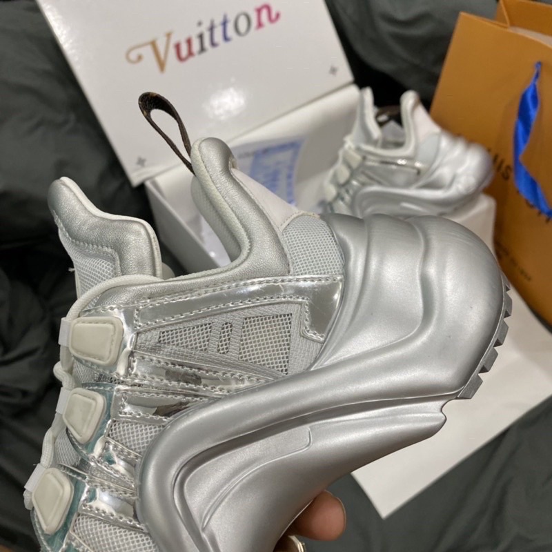 GIÀY LV TRẮNG BẠC LAI AU CAO CẤP 1:1