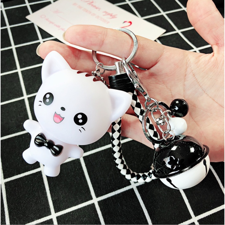 Móc khóa nhân vật hoạt hình mèo nơ đen nơ hồng treo balo xe máy móc khóa quà tặng lưu niệm đáng yêu kèm dây và chuông