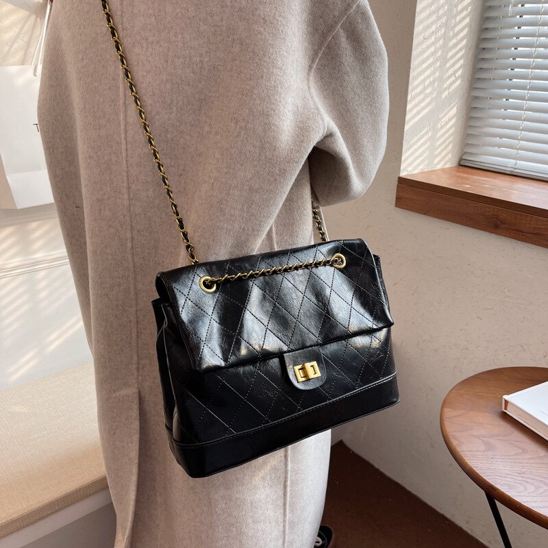 JASMIN NOIR  Túi xách đeo vai  dáng vuông lớn thêu đường chỉ vân hình thoi phối dây xích thời trang dành cho bạn nữ