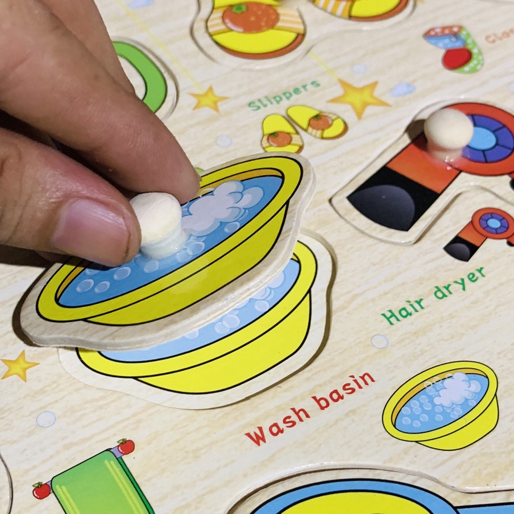 Đồ Chơi Gỗ Chủ Đề Vật Dụng Gia Đình Đa Dạng Có Núm Cầm Tay Cho Bé Nhận Biết Được Đồ Vật , Rèn Luyện Cơ Tay và Nhận Biết