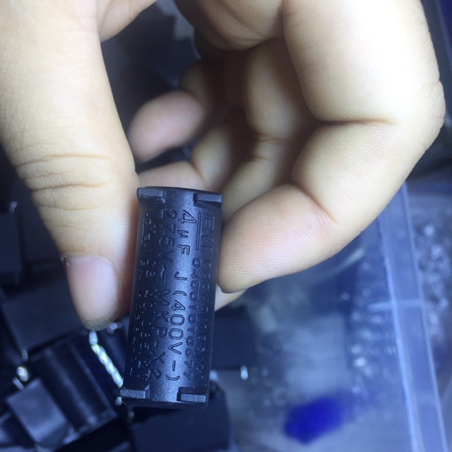 TỤ 4UF - 275V
