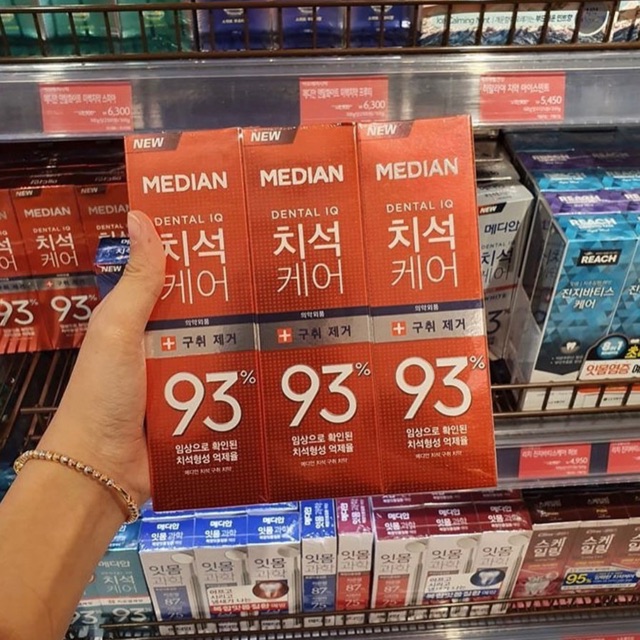 Kem đánh trắng răng Median Hàn Quốc 120gr