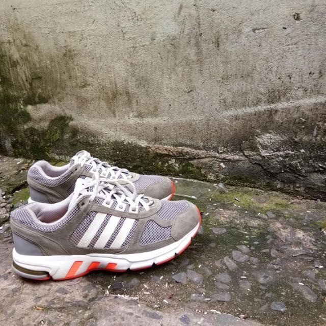 Pass giày Adidas auth