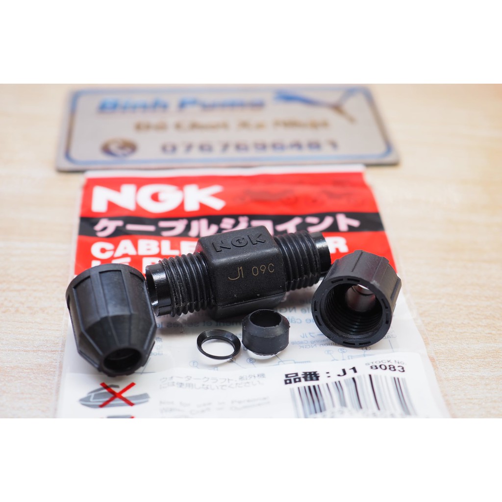 Đầu Nối Dây Tăng Áp NGK