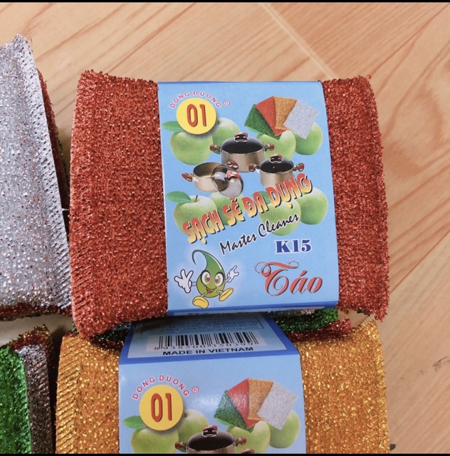 1 miếng cước rửa chén kim tuyến