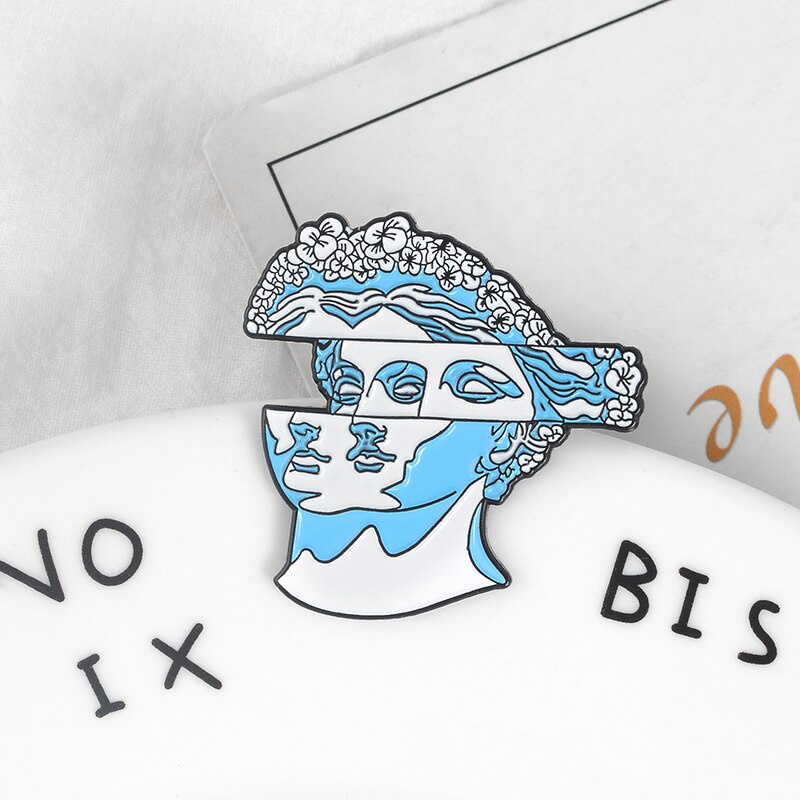 Ghim cài áo hình tượng nữ thần siêu sáng tạo trang trí quần áo