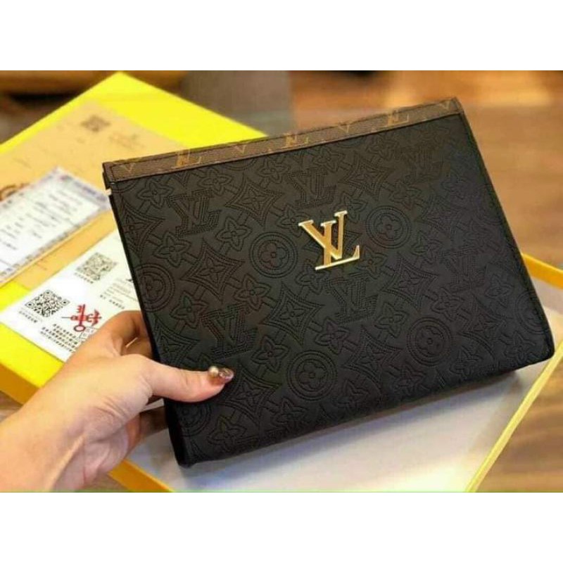 Túi cầm tay LV da mềm form đứng siêu xinh