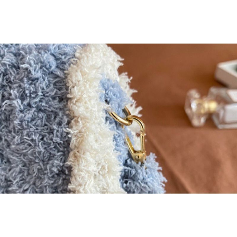 Túi Đeo Chéo Handmade Tự Đan Yên Ngựa