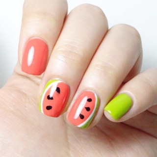 Bộ 24 móng tay giả hoạ tiết dưa hấu