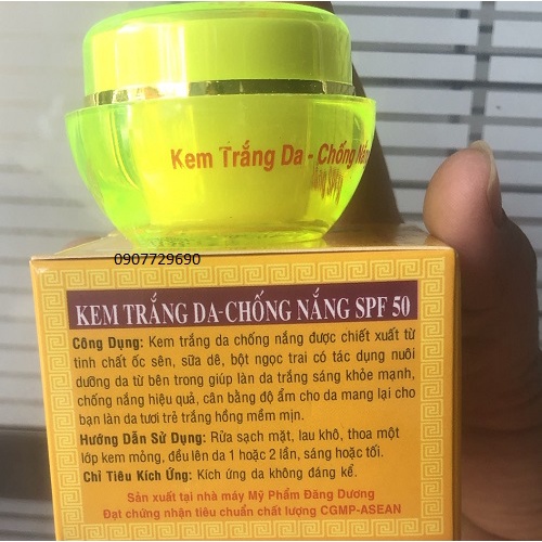 KEM TRẮNG DA CHỐNG NẮNG SPF 50 - EVER TODAY    Được chiết xuất từ tinh dầu dừa