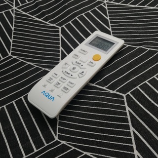 Điều khiển Remote máy lạnh AQUA 2 chiều nút cam