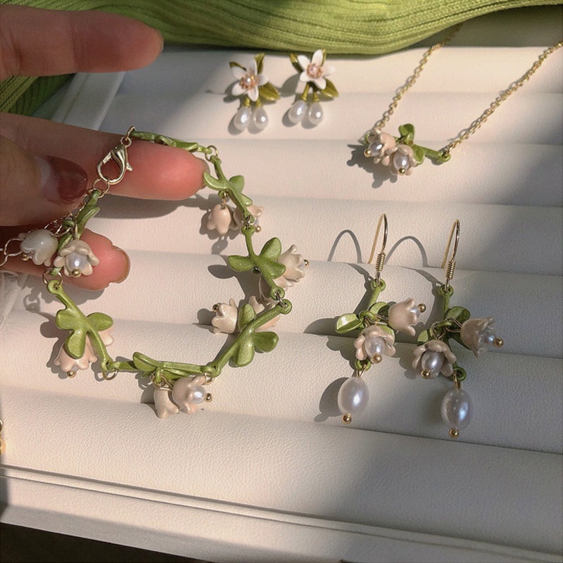 Dây Chuyền Hình Hoa Lily Giả Ngọc Trai Màu Trắng Lãng Mạn Cho Nữ