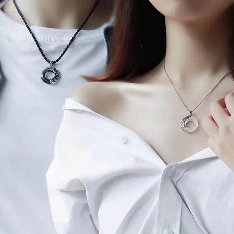 Dây Chuyền Mặt Tròn Hình Rồng Phượng Phong Cách Cổ Điển