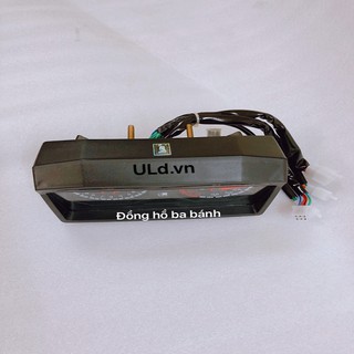 ĐỒNG HỒ XE BA BÁNH VUÔNG