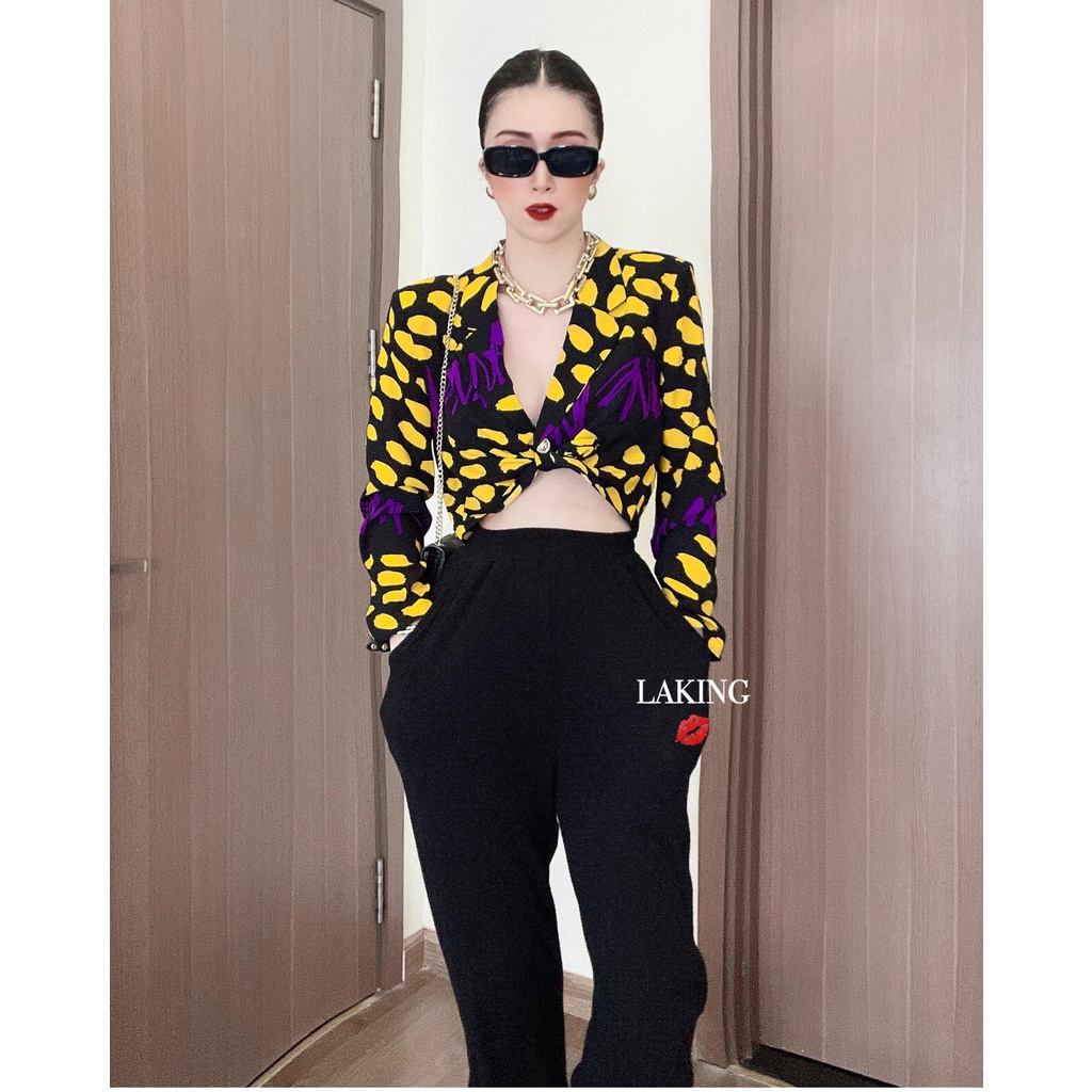 Áo vest dáng lửng sang chảnh đen đốm vàng LAKING HOUSE | BigBuy360 - bigbuy360.vn