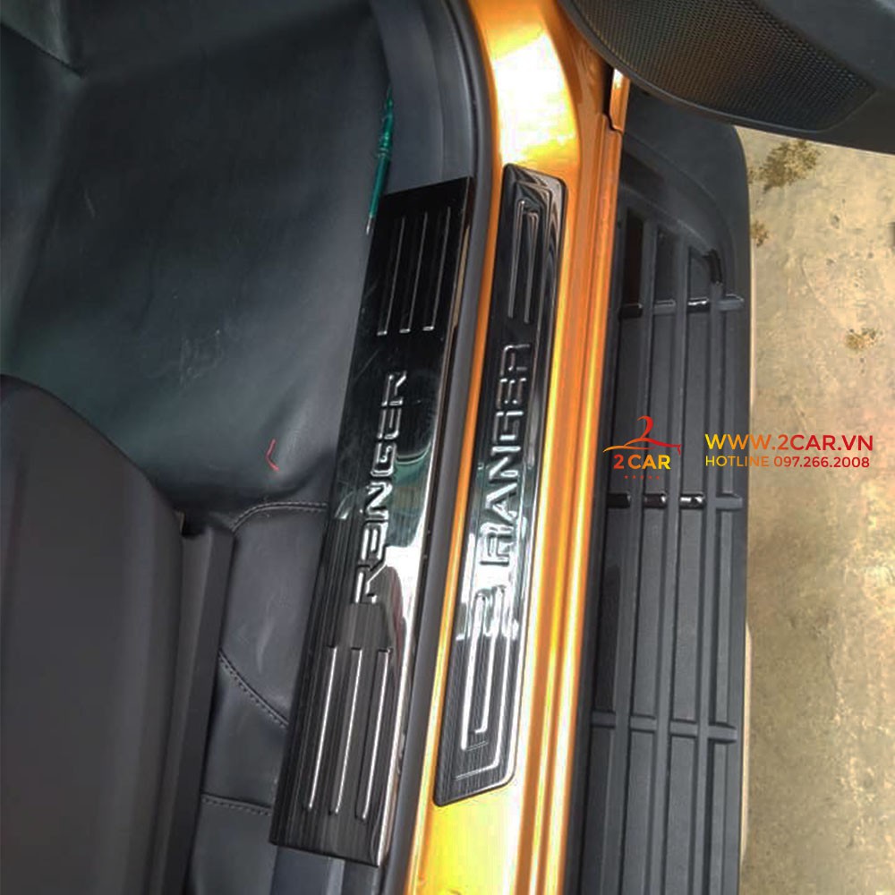 Ốp Bậc Cửa, Trong Ngoài Xe Ford Ranger 2016-2020, chất liệu Titan