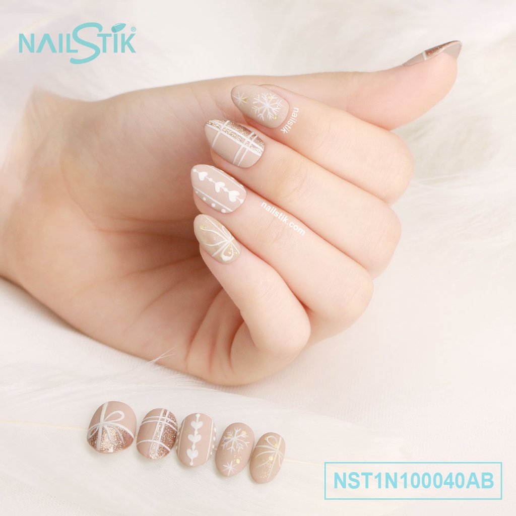 Móng úp thiết kế by NAILSTIK, màu nude, form móng bầu, ngắn, 040