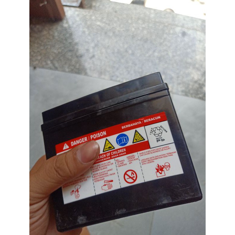 Bình ắc quy indo cho xe vario satria sonic
