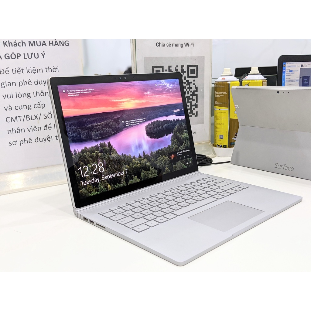 Laptop Microsoft Surface Book 13.5inch Intel Core i5-6300U Ram 8G SSD 128 và 256GB kèm phím sạc tại Playmobile | WebRaoVat - webraovat.net.vn