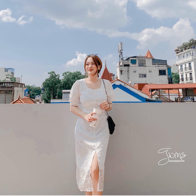 Váy ren cổ vuông viền trai | BigBuy360 - bigbuy360.vn