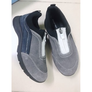 Giày slipon Spirit