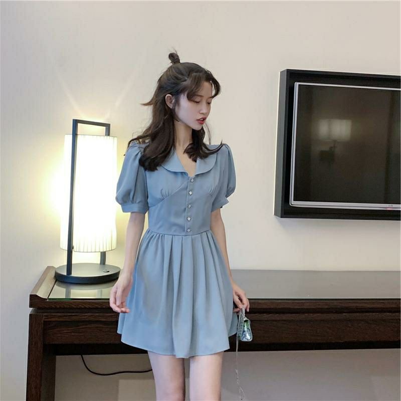 Váy màu xanh dáng A tay ngắn. Đầm A tay ngắn cổ tròn.