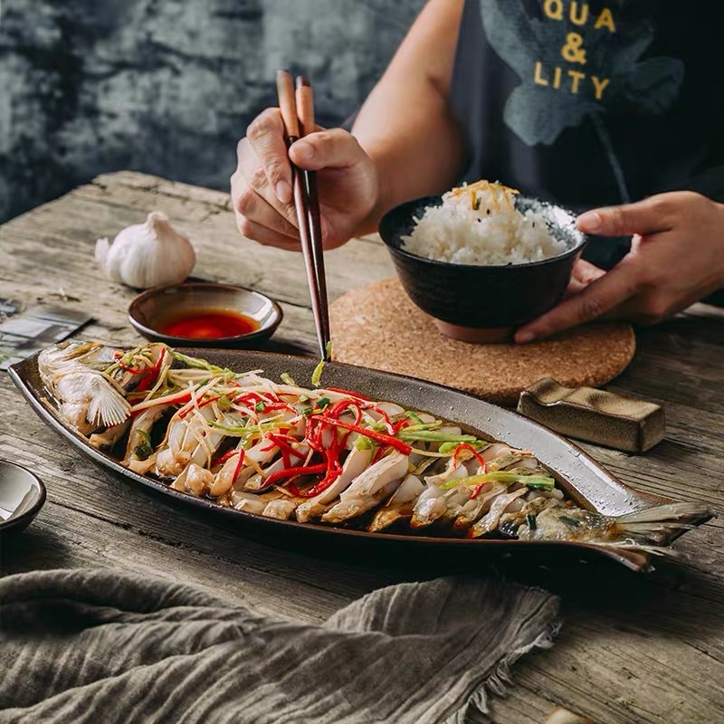 Đĩa cá gốm cao cấp - phong cách Nhật Bản