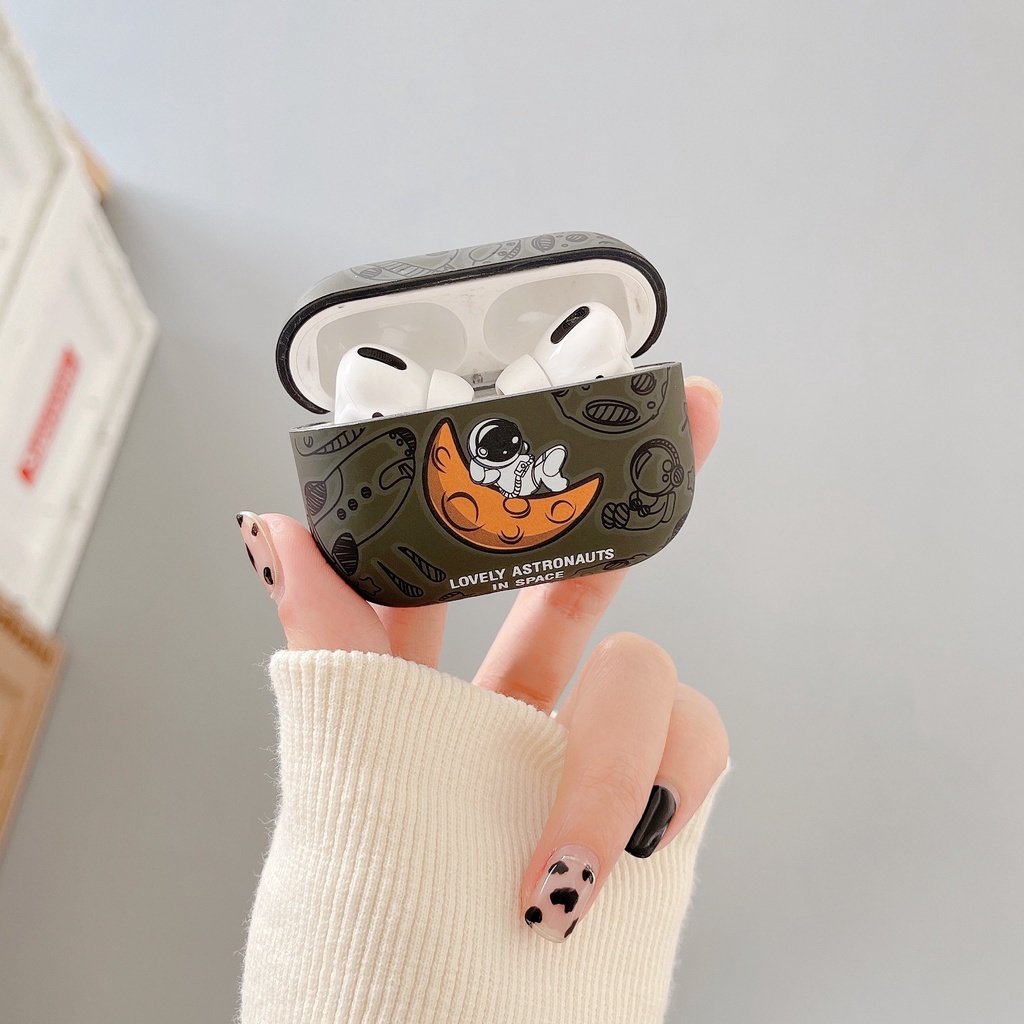 Bảo Vệ Vỏ Bảo Vệ Hộp Sạc Tai Nghe Airpods 1 / 2 / 3 / Pro Họa Tiết Phi Hành Gia Xinh Xắn
