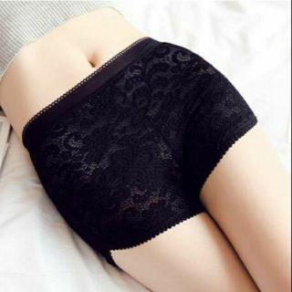 Quần mặc váy ren đùi hoa cúc ( loại 1 )