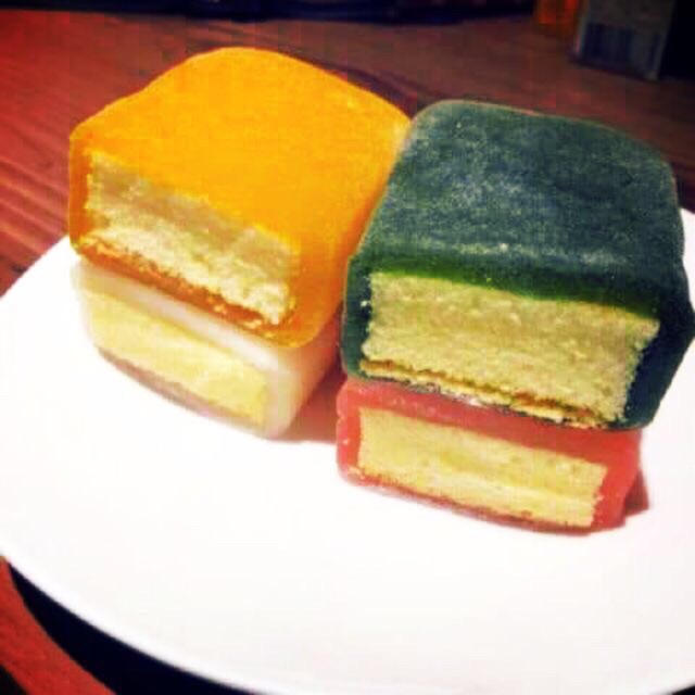 HỘP 2,5kg BÁNH TUYẾT BỌC DẺO (47-48c)