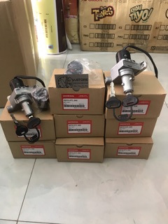 Ổ khoá sh ý