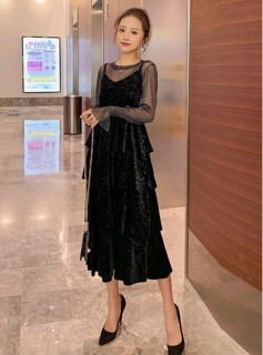 Váy tầng nhũ