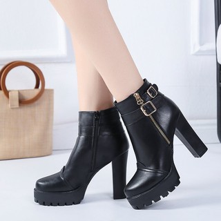 Giày bốt cao gót sành điệu HT445