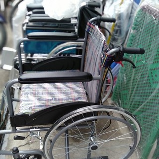 Xe lăn Lucass X75 [ HÀNG NHẬP CHÍNH HÃNG ], Xe lăn lucass X75 có phanh