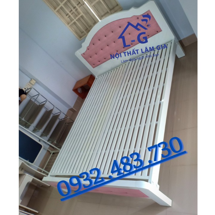 Giường sắt ngủ loại tốt kích thước rộng 1m8x2m đẹp rẻ tại Nội Thất Lâm Gia