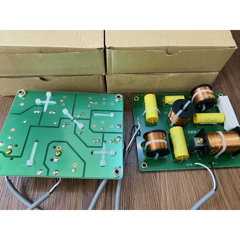 Mạch Phân Tần dùng cho cấu trúc loa 2 đường tiếng 2 way 1 Bass 1 Treble SRX-715 công suất Lớn
