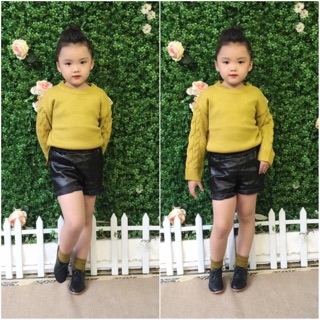 Quần sooc da bé gái