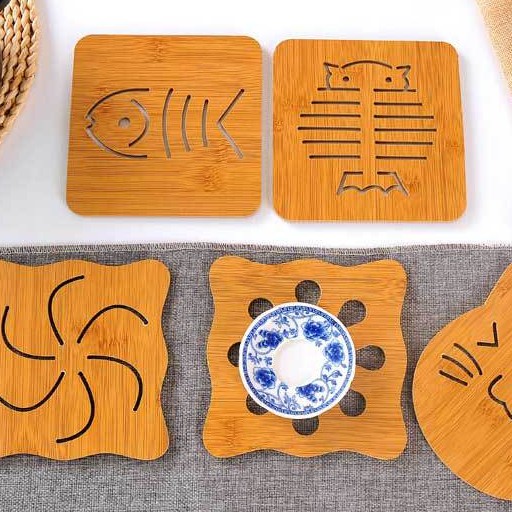 Miếng Lót Ly, Lót Nồi, Lót Cốc Chén Bằng Gỗ, Cao Su Hình Dễ Thương Kích Thước 15*15cm