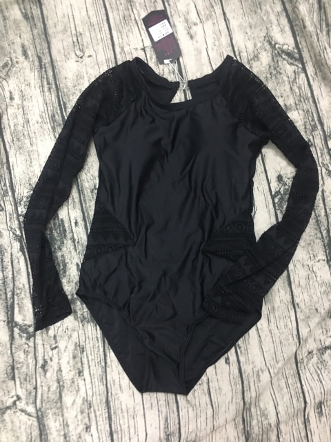 Hàng sẵn - Bikini 1 mảnh ren tay dài - Hình thật | BigBuy360 - bigbuy360.vn